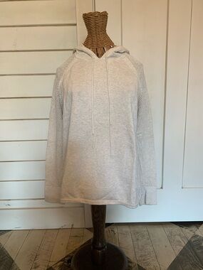 BANANA REPUBLIC 100% cotton lightweight hooded sweater.